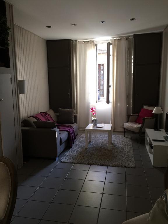 Charmants Appartements Centre Ville Μονπελιέ Δωμάτιο φωτογραφία